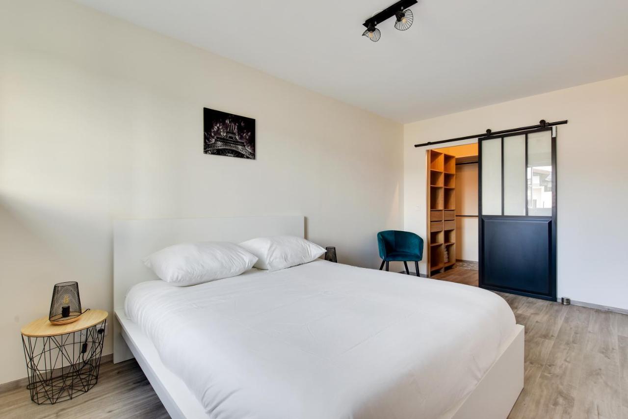 Appartamento Appart Cosy Quartier Calme Hyper Centre Parking Magny-le-Hongre Esterno foto