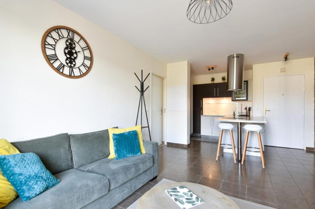 Appartamento Appart Cosy Quartier Calme Hyper Centre Parking Magny-le-Hongre Esterno foto