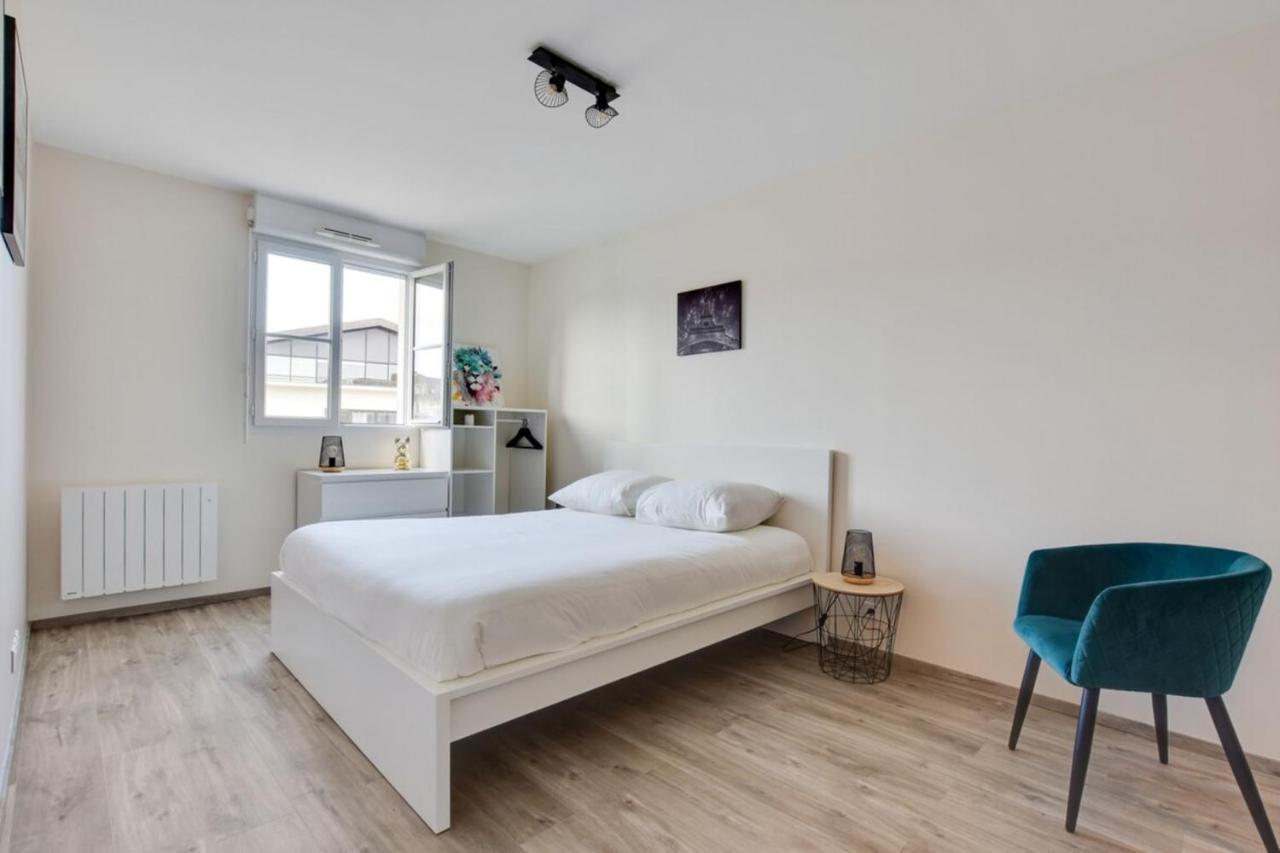 Appartamento Appart Cosy Quartier Calme Hyper Centre Parking Magny-le-Hongre Esterno foto