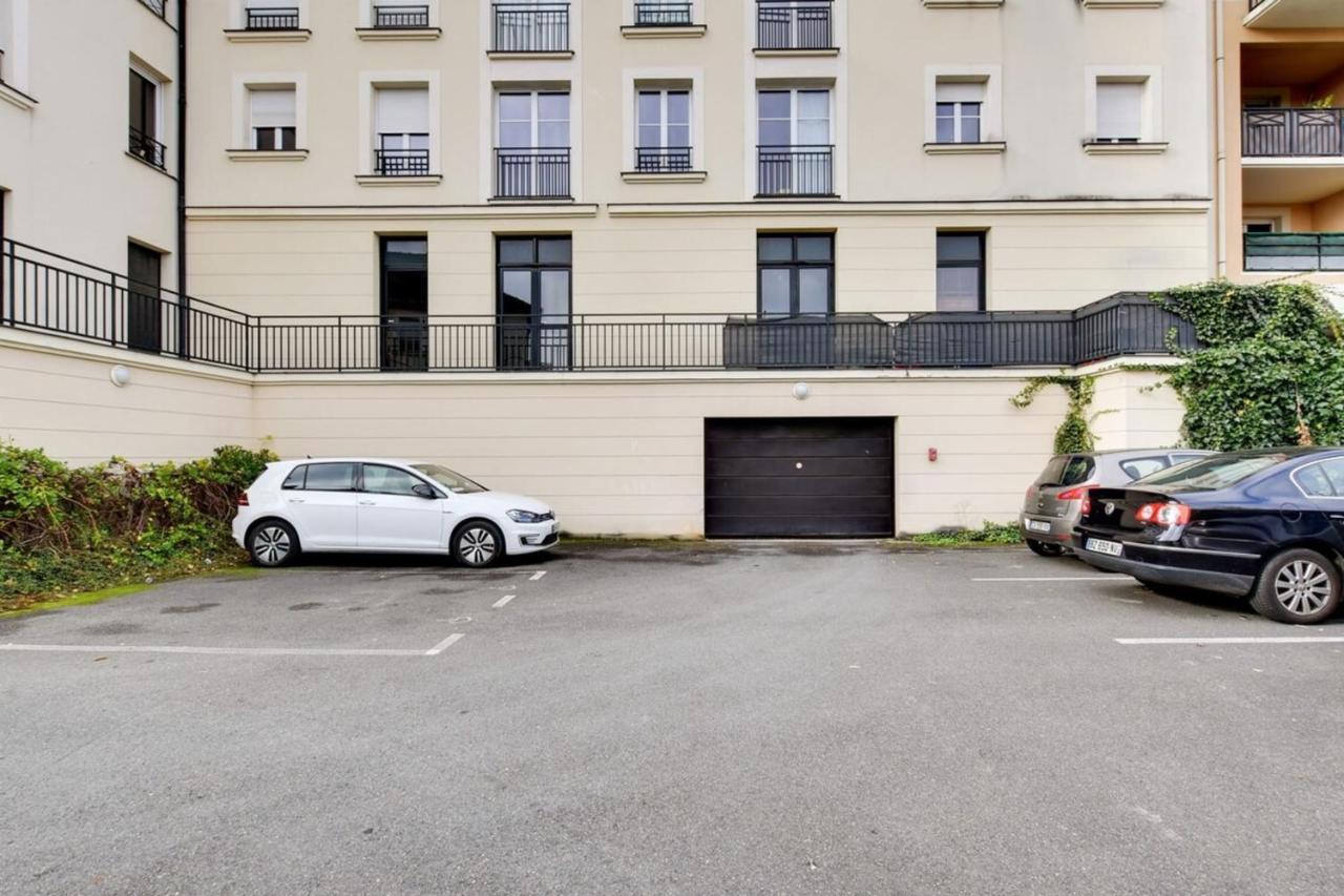 Appartamento Appart Cosy Quartier Calme Hyper Centre Parking Magny-le-Hongre Esterno foto